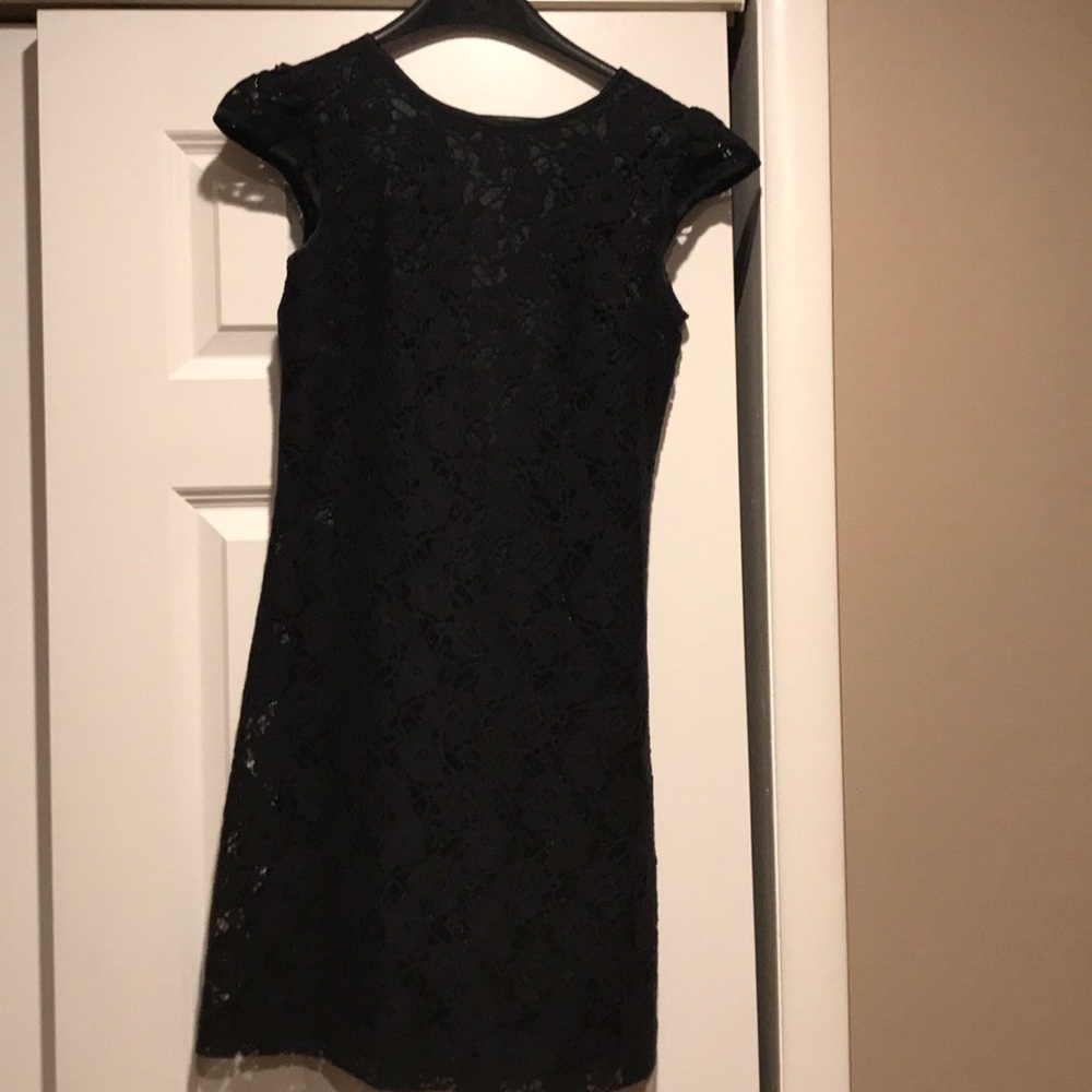 Xs black lace dress